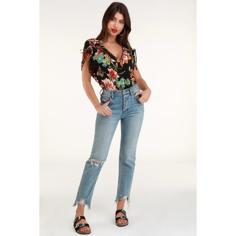 NWOT Band of Gypsies Floral Print Surplice Bodysuit - Picture 3 of 3